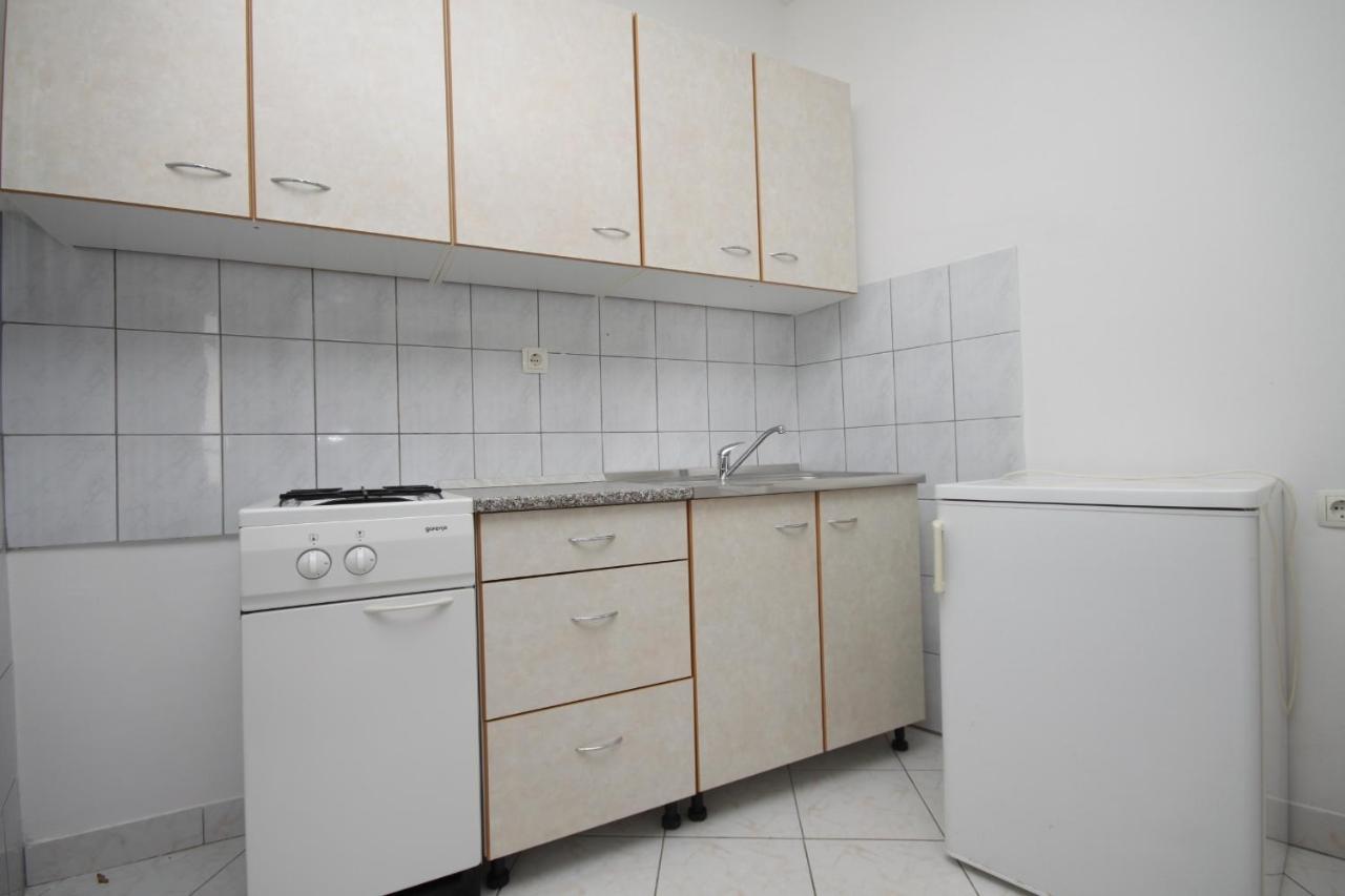 Apartments And Rooms With Parking Space Metajna, Pag - 4120 Exteriör bild